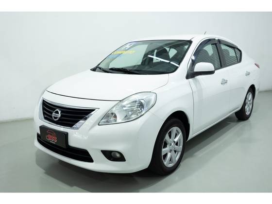 NISSAN VERSA 1.6 16V FLEX SL 4P MANUAL NISSAN VERSA 1.6 16V FLEX SL 4P MANUAL